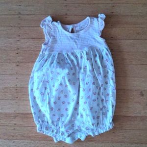 Short sleeved onesie